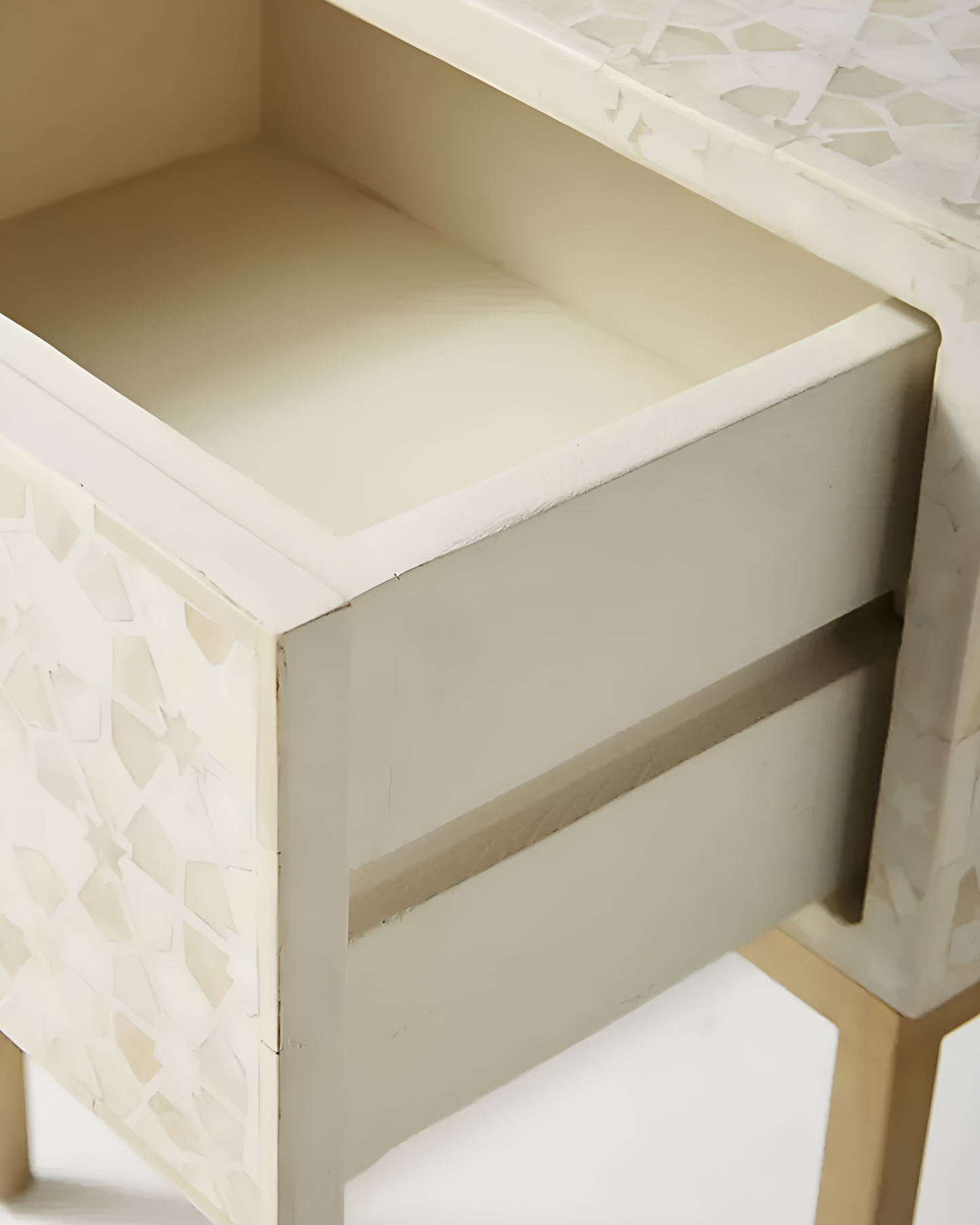 Zariah Nightstand