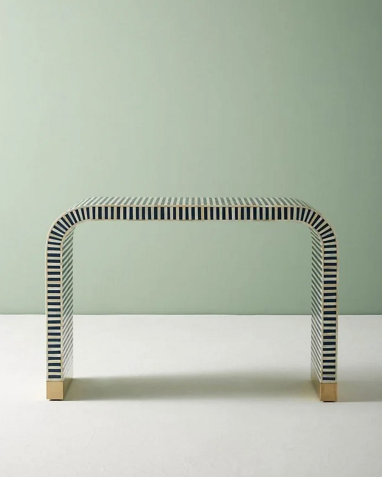 The Nira Console